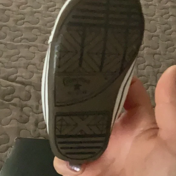 Pink Baby Shoes Converse  **New In Box - Picture 3 of 5